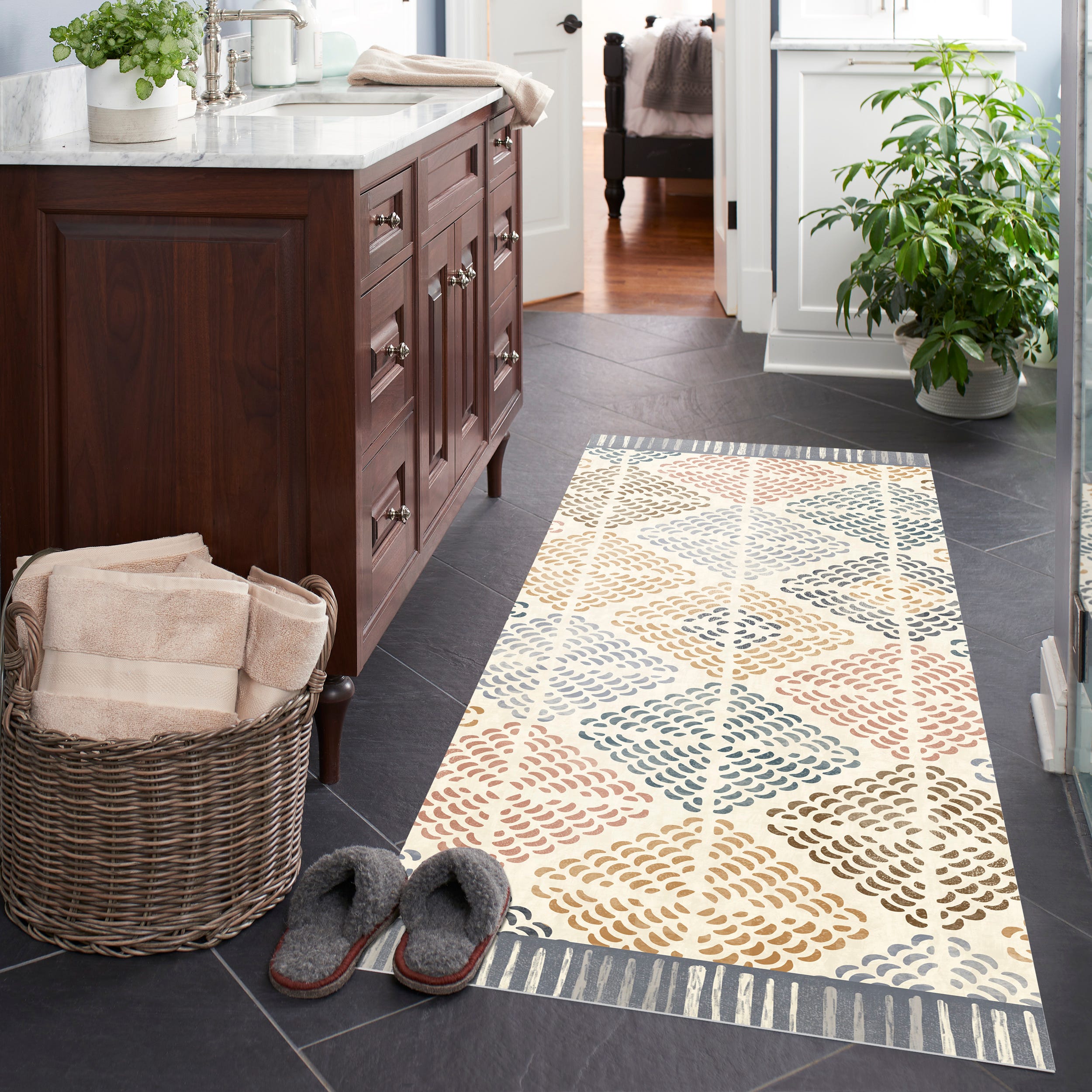 FF_Monterey_Bathroom_GLM_sq-crop_web